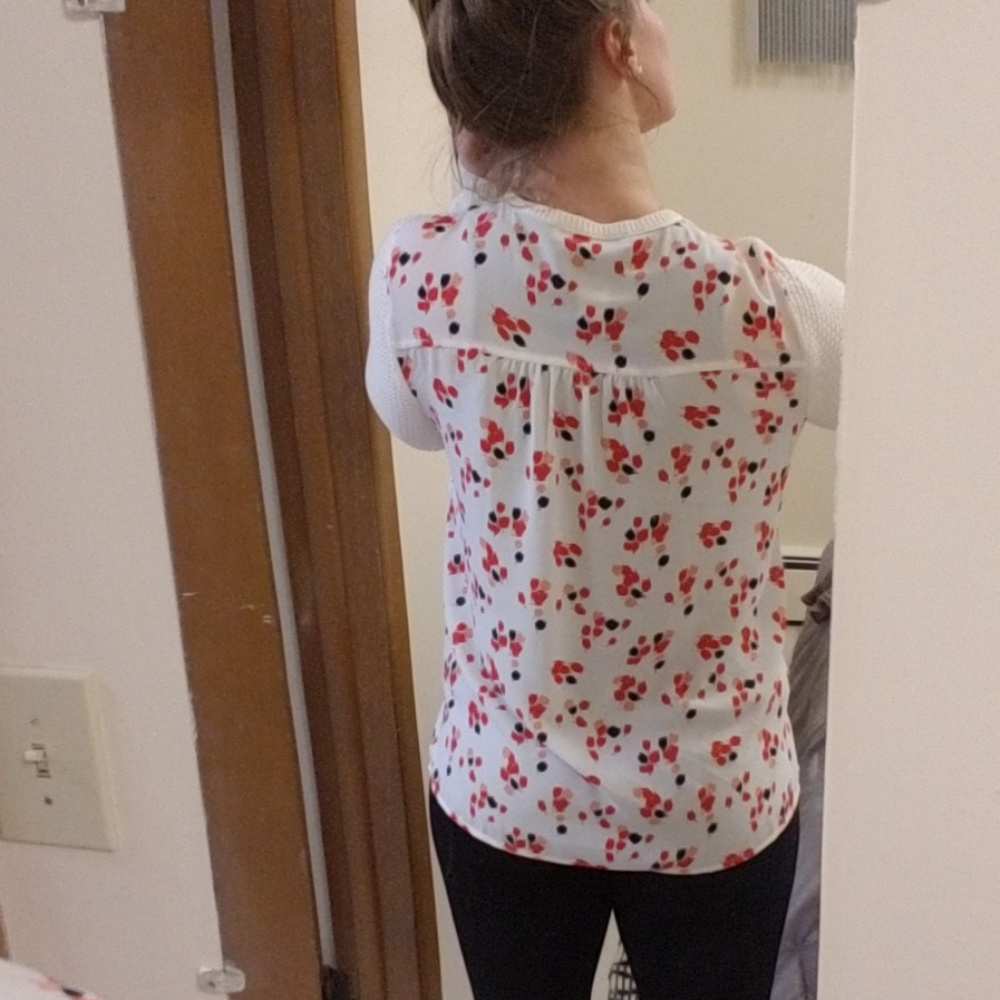 Loft Spring Sweater! - Picture 4 of 4